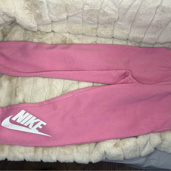 KIDS PINK ATHLETIC WEAR - Picture 8 of 16